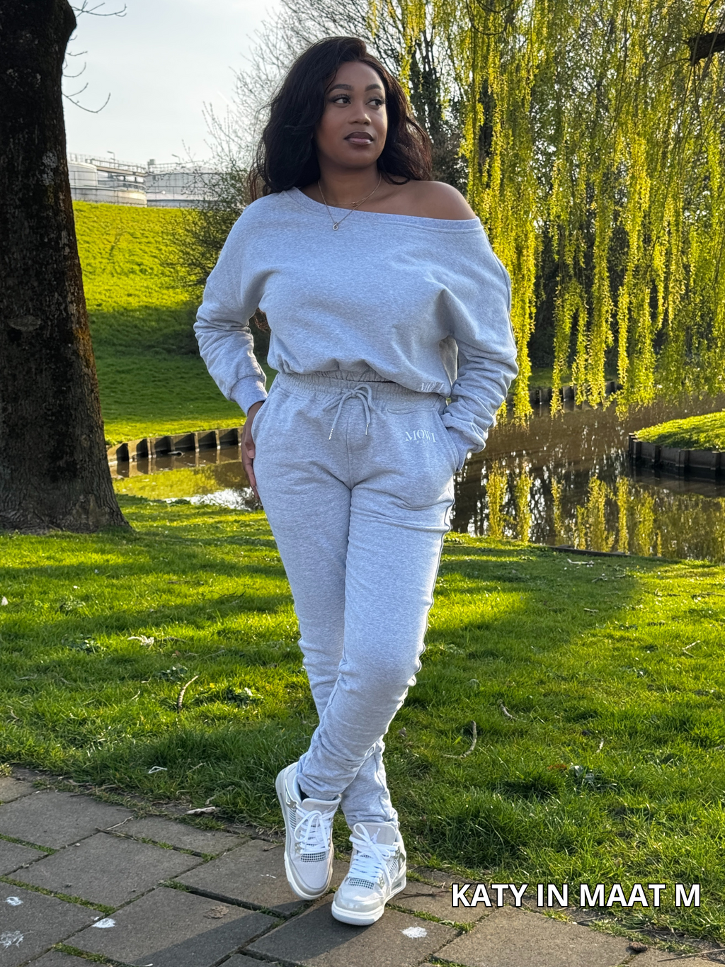 Comfortabele grijze loungewear set voor dames met off-shoulder top